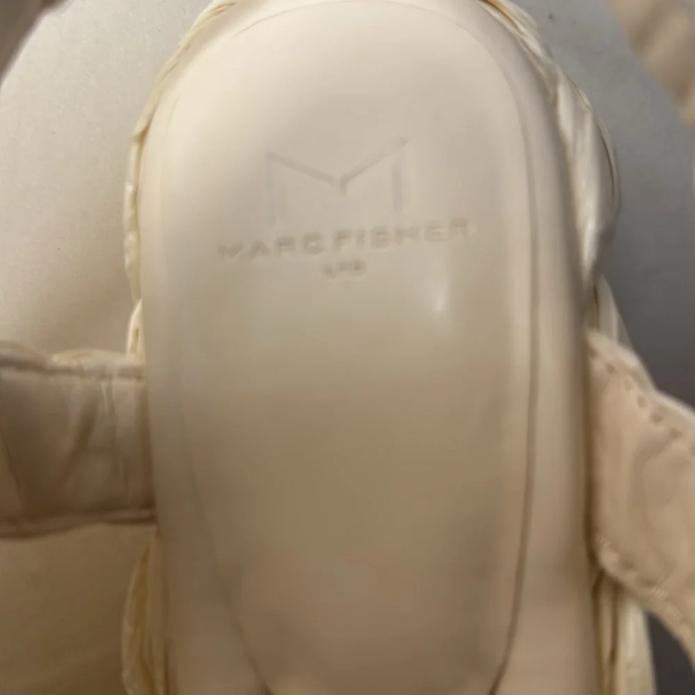 NWOT no box. Marc Fisher Genie Platform Sandals Shoes Women’s Size 9.5. Cream.